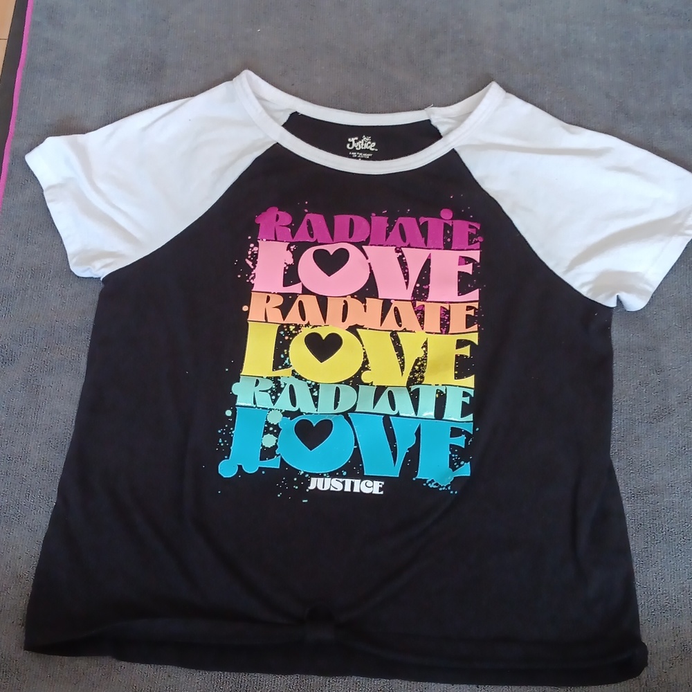 Girl's Justice T-shirt. Multi-colored. Size L (12/14).